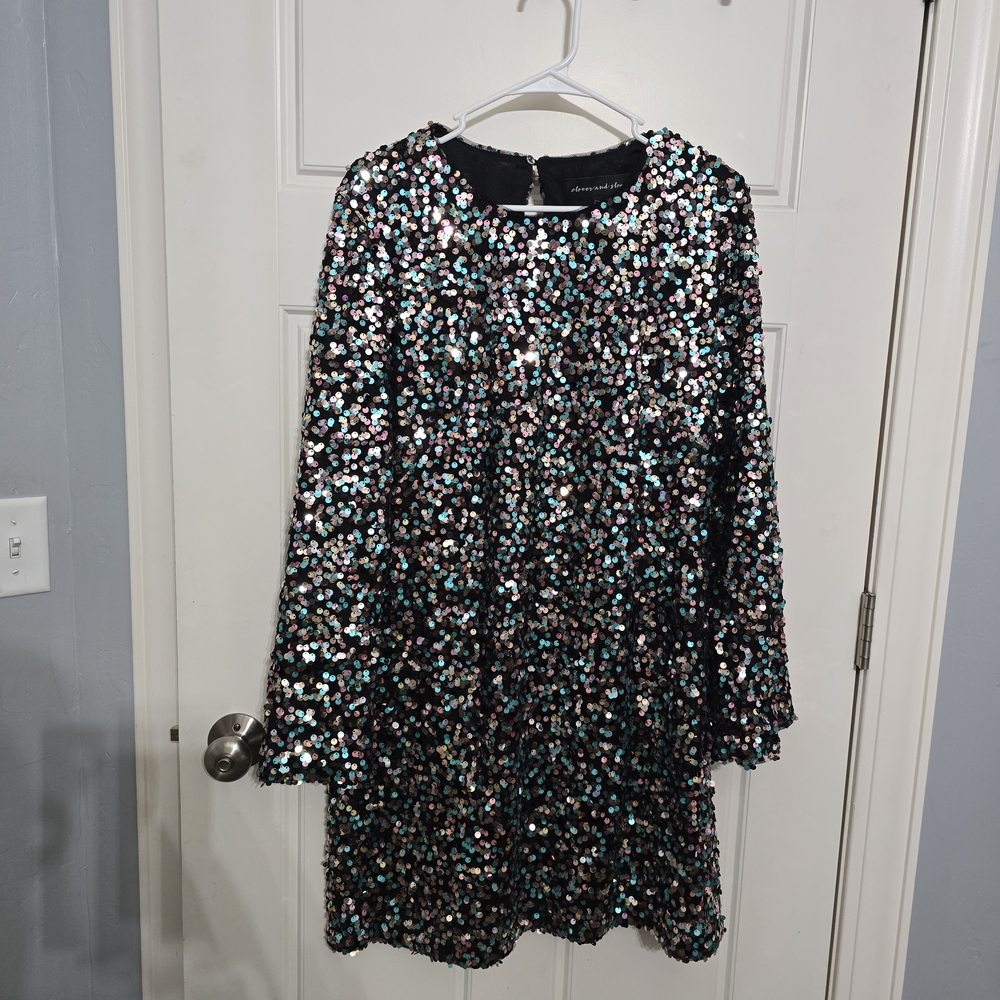 Clover and Sloane Sequin Shift Dress